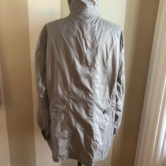 Gerry Weber ladies windbreaker jacket - Picture 3 of 3